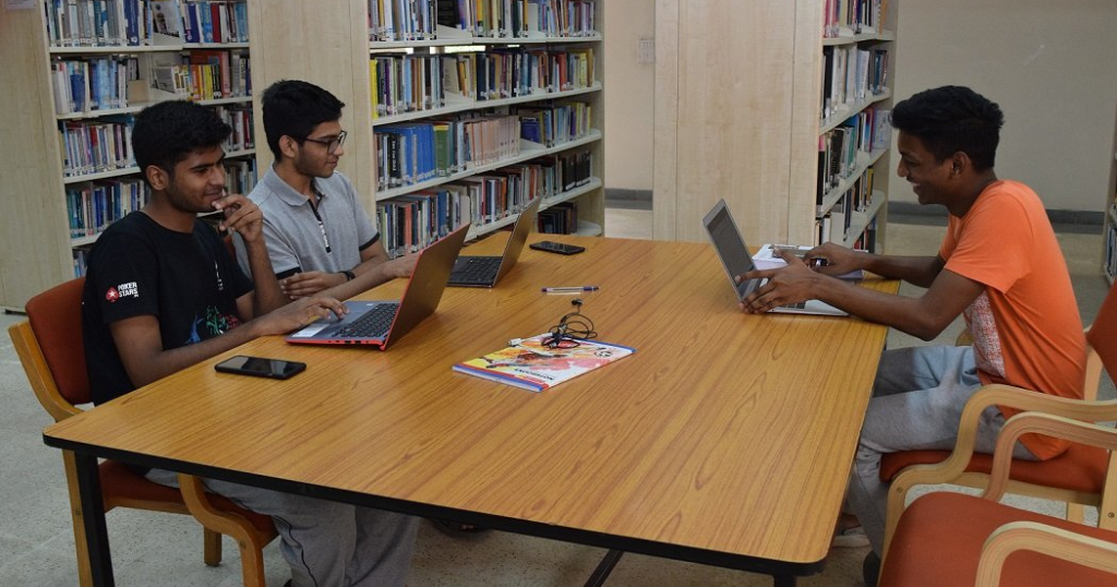 IIM-Indore-Learning-Center-Best-book-clubs-in-Indore